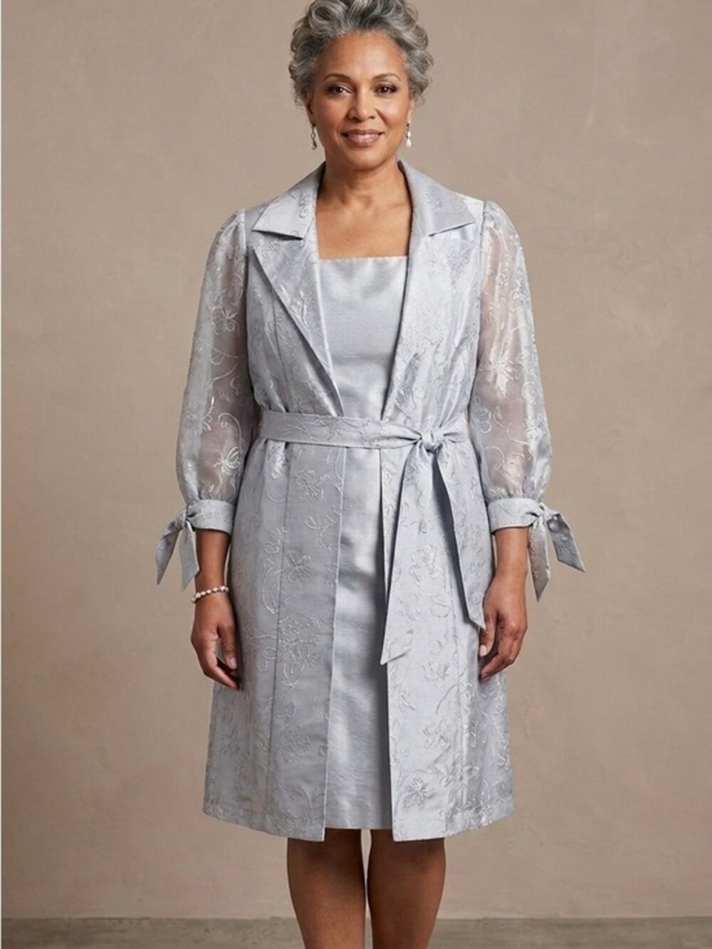 Le Bos silver metallic sleeveless dress with embroidered sheer topper 20W Plus